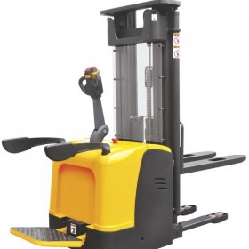 Штабелер самоходный 1,5 т 3,5 м TOR CDDK15-III (с платформой) Штабелер самоходный 1,5 т 3,5 м TOR CDDK15-III (с платформой)