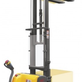 Штабелер самоходный 1,5 т 5,0 м XILIN CDDR15S двухуровневый (сопровождаемый) Штабелер самоходный 1,5 т 5,0 м XILIN CDDR15S двухуровневый (сопровождаемый)