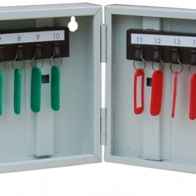 Шкаф для ключей КЛ-20 с брелками